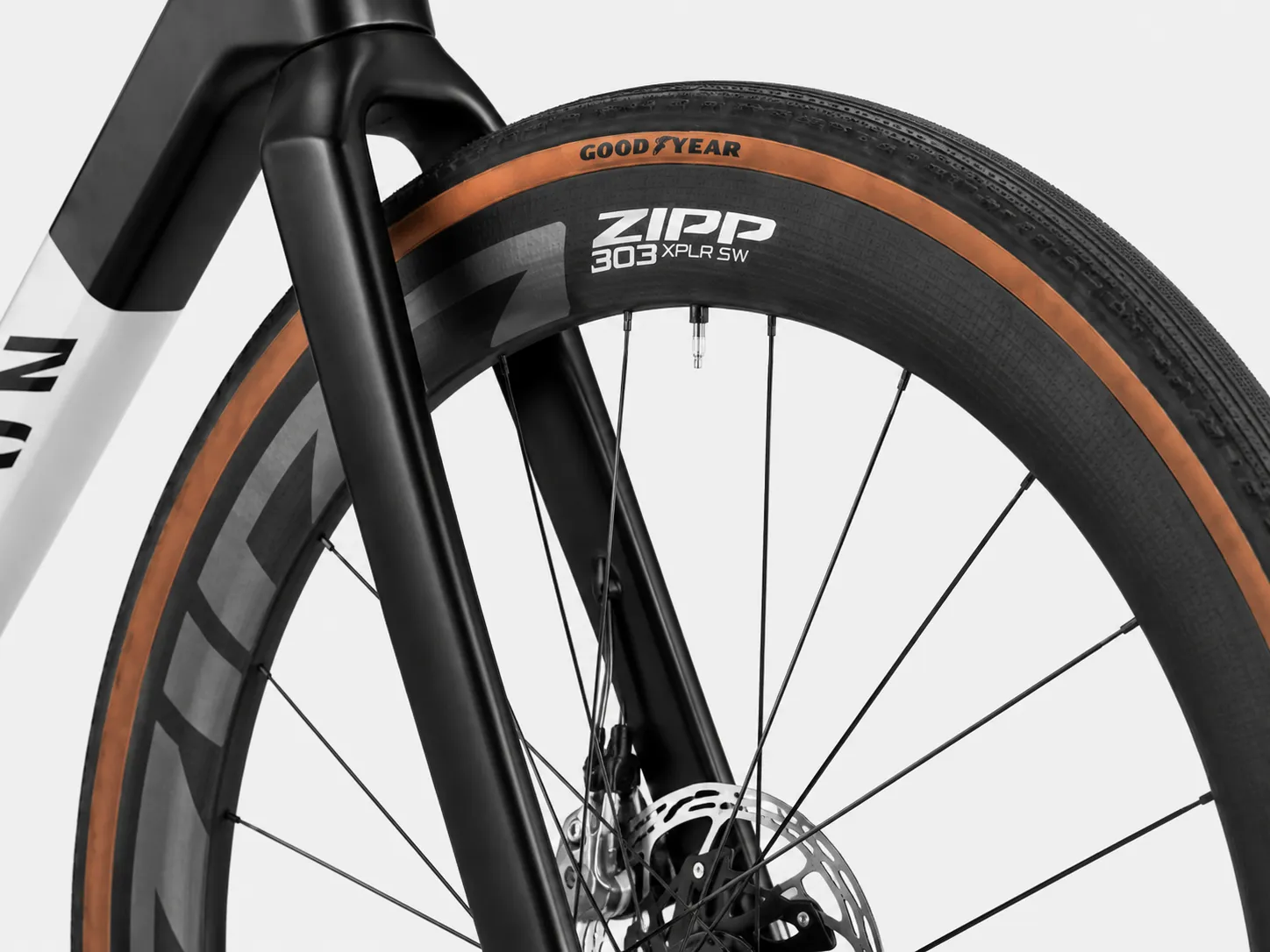 Canyon Grail CFR AXS – Ultra-Light Carbon Gravel Bike mit SRAM RED XPLR AXS (13-fach), Powermeter & Zipp 303 XPLR SW Carbon-Laufrädern – Image 4