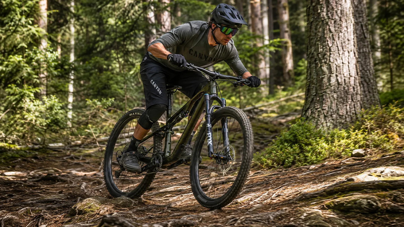 Canyon Lux Trail CF 6 – Downcountry Carbon Fully mit FOX 34 Rhythm 140mm, FOX Float Rhythm Dämpfer & Shimano Deore XT 4-Kolben-Bremsen – Image 5