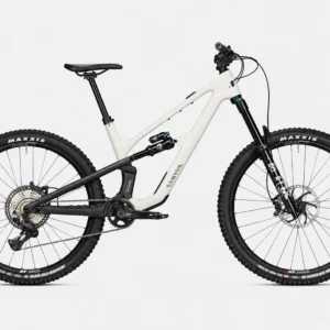 Canyon Spectral CF 8 – High-End Carbon All-Mountain Fully mit FOX 36 Performance Elite 150mm, FOX Float X Performance Elite Dämpfer, Shimano XT 12-Speed & DT Swiss M1900 Laufrädern