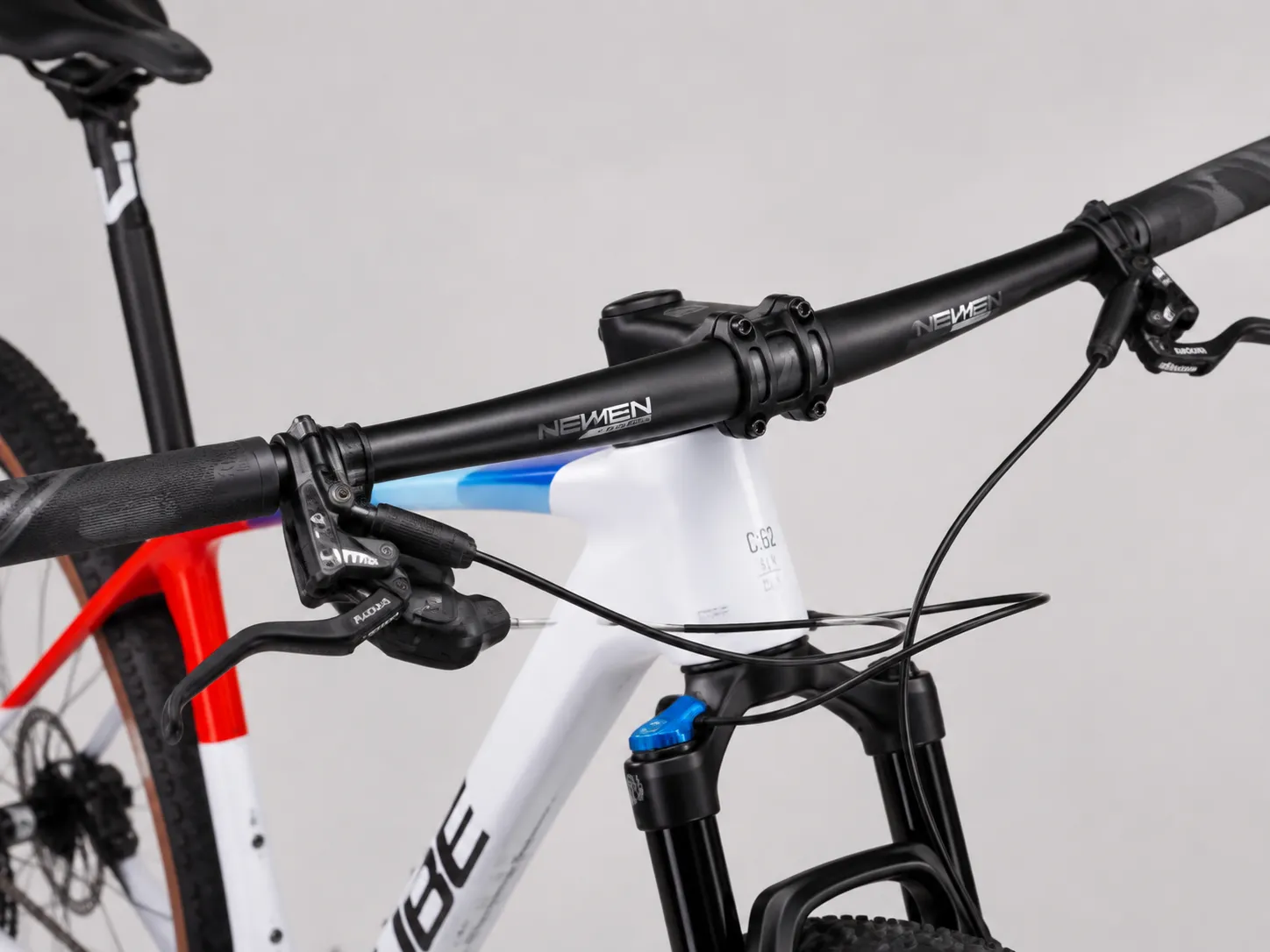 CUBE Reaction C:62 SLX – Carbon Hardtail MTB mit Sram GX/X0 Eagle AXS Transmission, Fox 32 SC Float Performance, Magura MT8 Pro & Unter 10 kg – Image 3