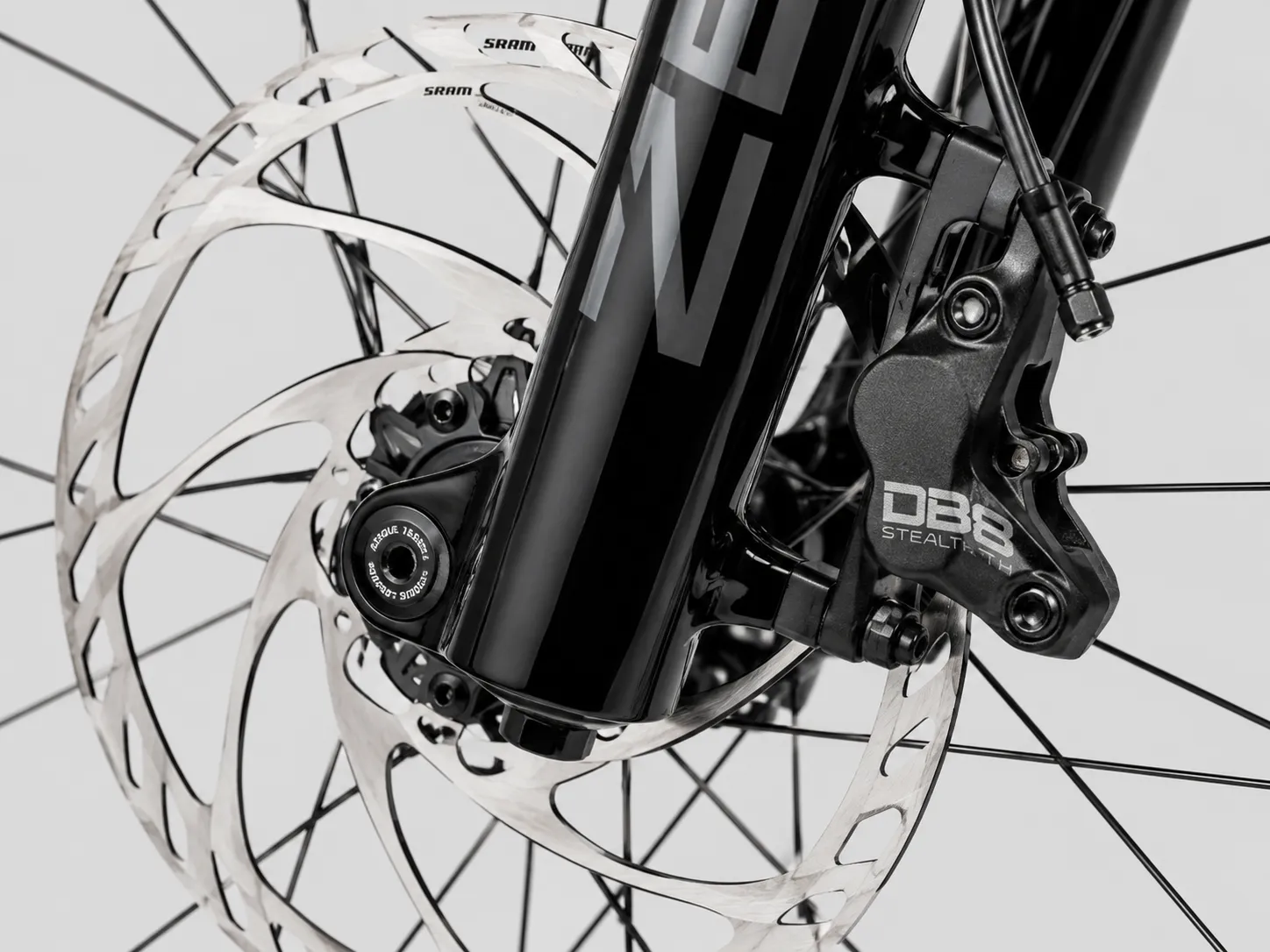 Haibike HYBE CF 9 (2026) – Carbon E-Enduro mit Bosch Performance CX, 800Wh PowerTube, SRAM S1000 Eagle AXS T-Type & RockShox ZEB Select – Image 4