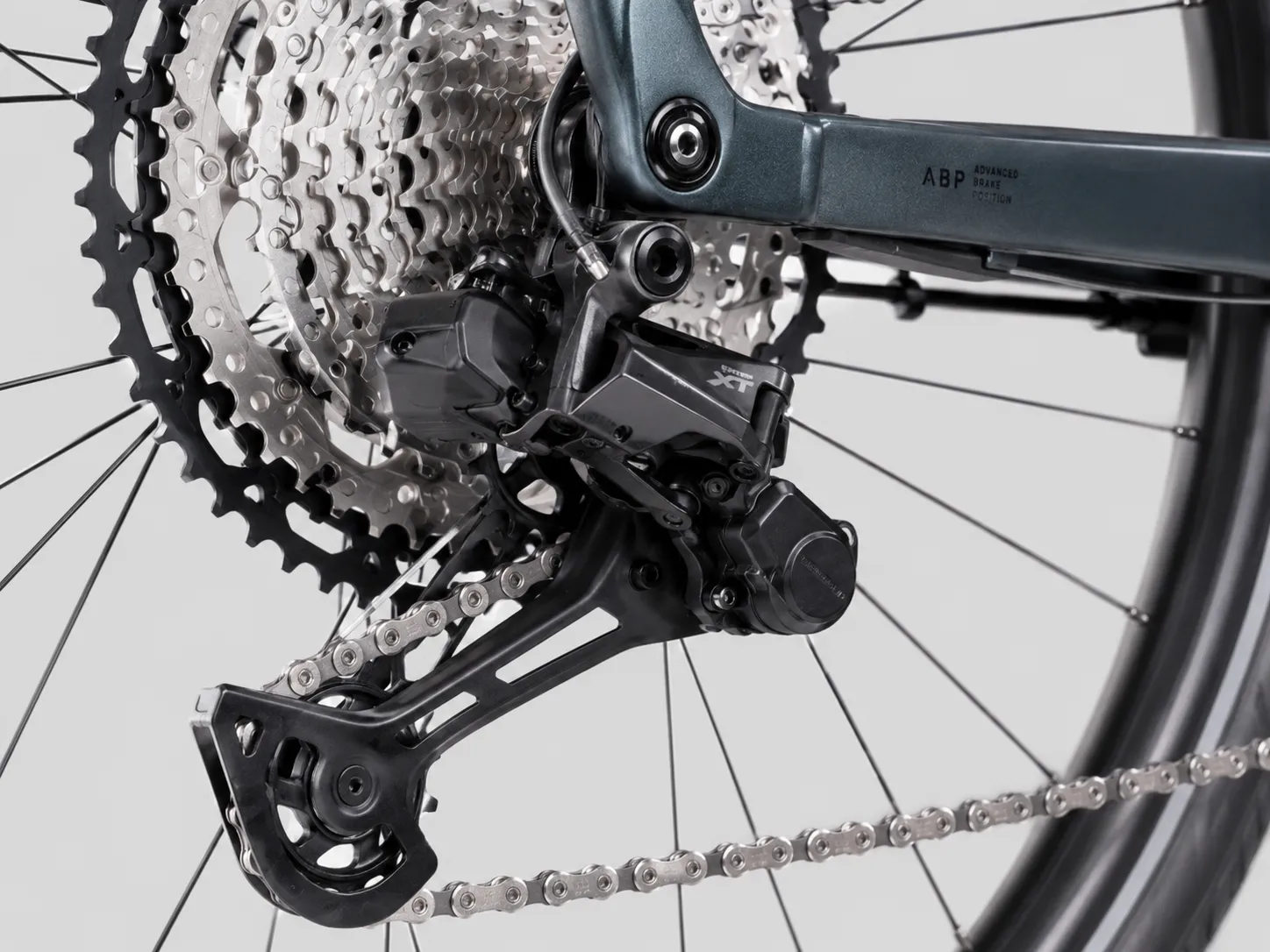 CUBE Kathmandu Hybrid SLT 800 – Luxus E-Touring Bike mit Bosch CX (BDU38), PowerTube 800Wh, Bosch ABS, Magura Gustav PRO & Shimano XT Di2 – Image 4